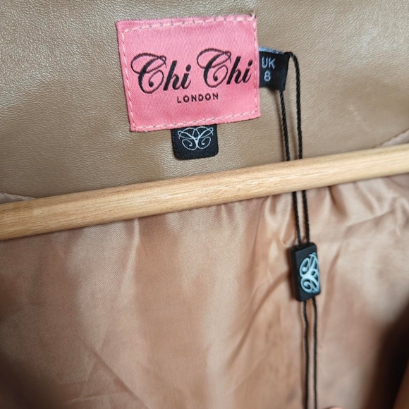 Faux Fur Jacket - Picture 4 of 8